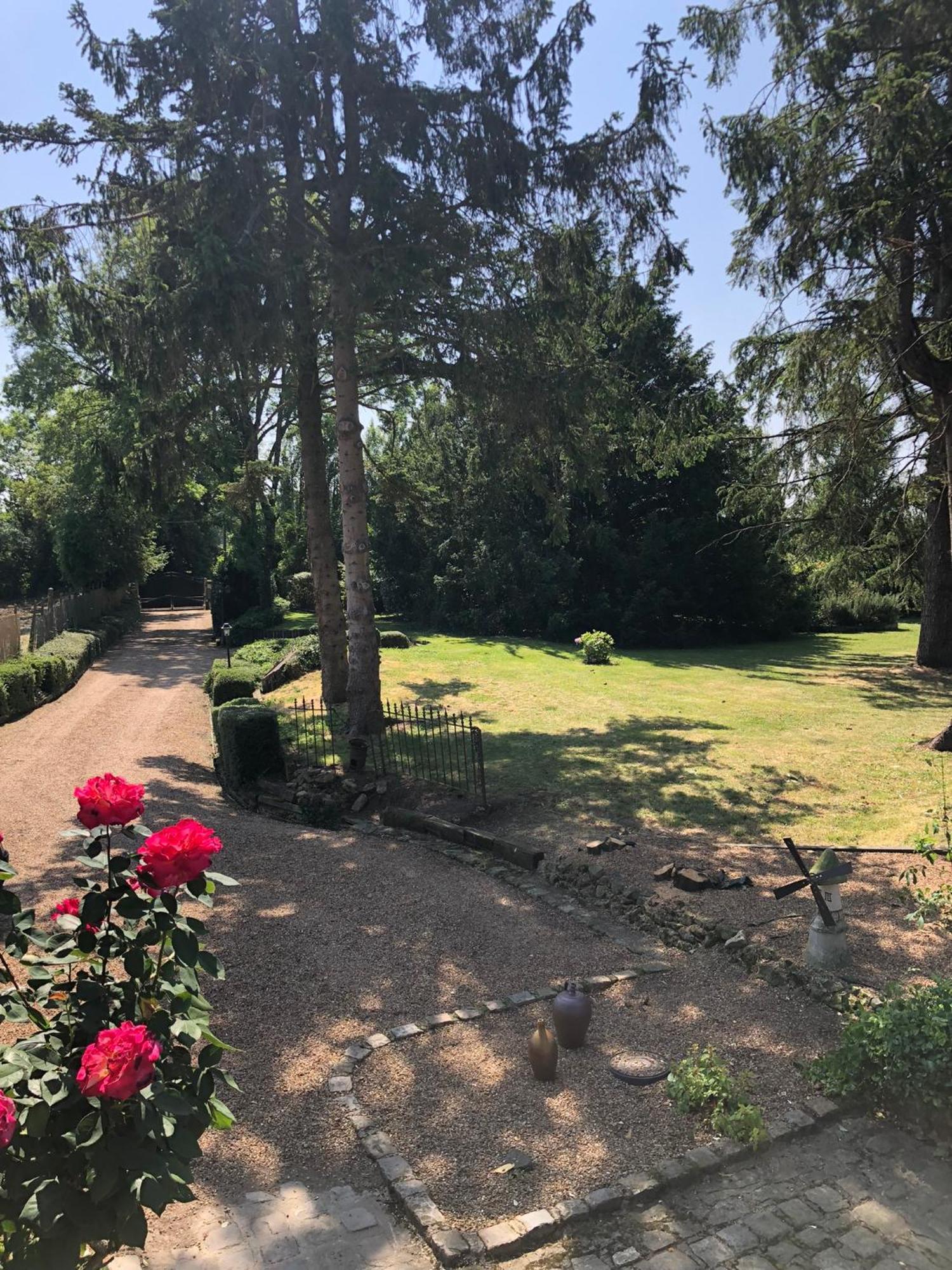 Le Domaine Du Moulin Foulon Hotel Essay Exterior foto